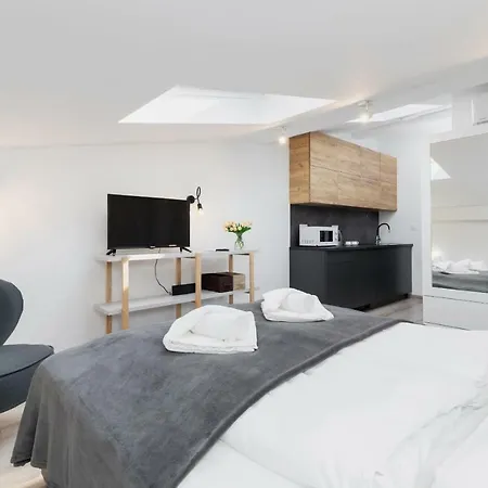 Apartment Mazowiecka By Renters